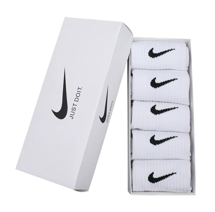 Носки Nike.