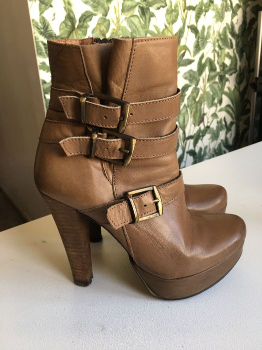 Bota senhora pele genuína, excelente estado