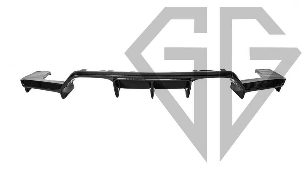 диффузор заднего бампера BMW F80 M3 F82 M4 карбон накладка V Style
