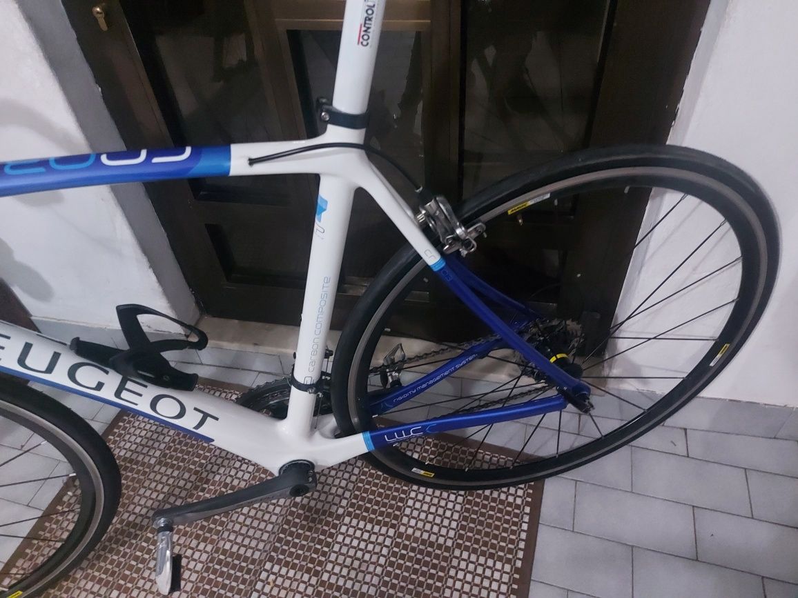 Bicicleta de estrada Peugeot carbono