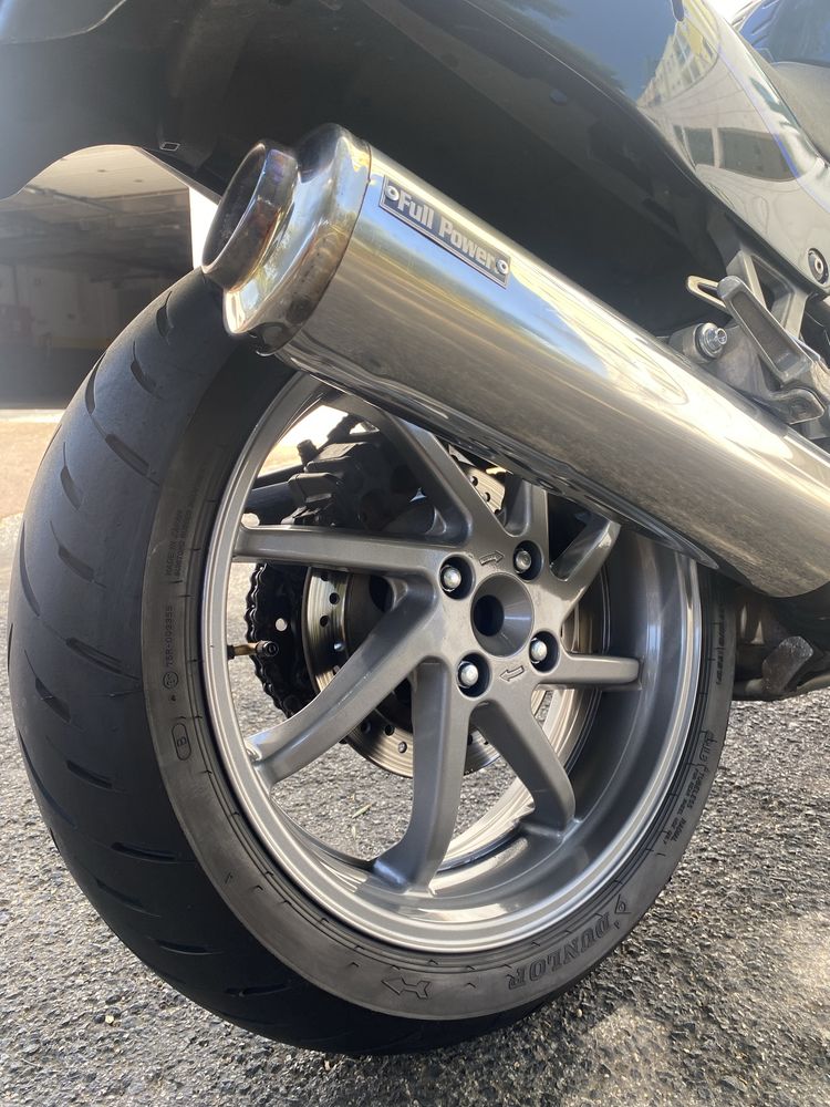 Honda VFR 750 F RC36 Original (Possibilidade de aceitar Retoma)