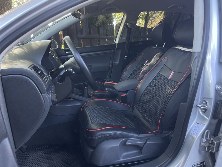 VOLKSWAGEN GOLF V 2005 , 2.0 полный привод , в идеальном состоянии