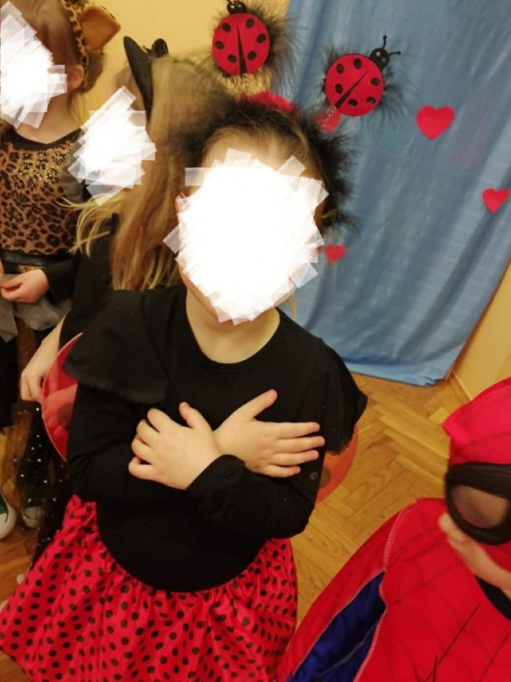 Strój karnawałowy dla dziewczynki Biedronka 3-5lat