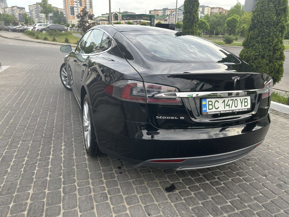 Розборка шрот Теста с Tesla s