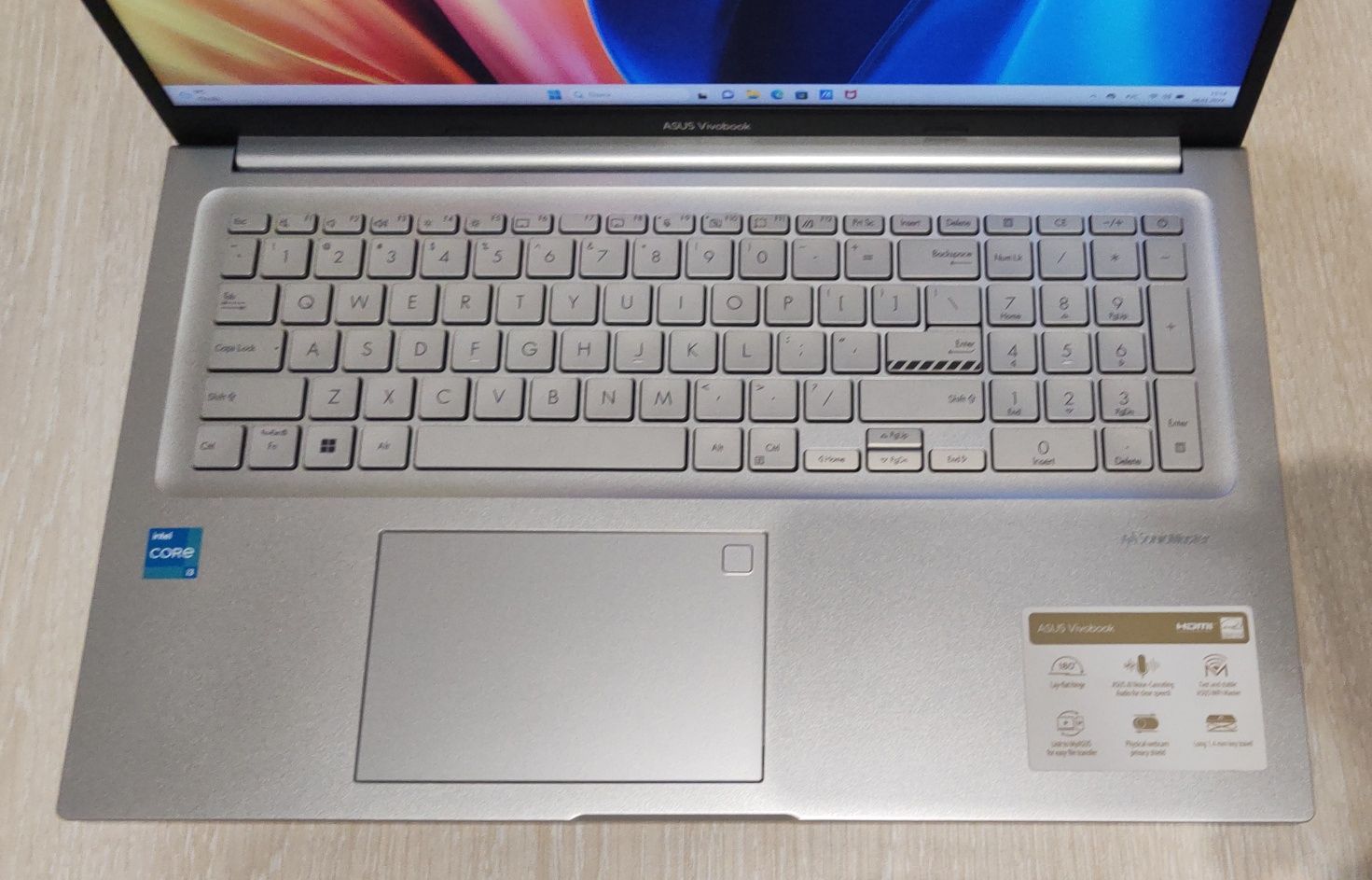 Asus VivoBook 17X 17,3" FHD IPS, Core I3 1220P, 8GB DDR4, 256Gb SSD