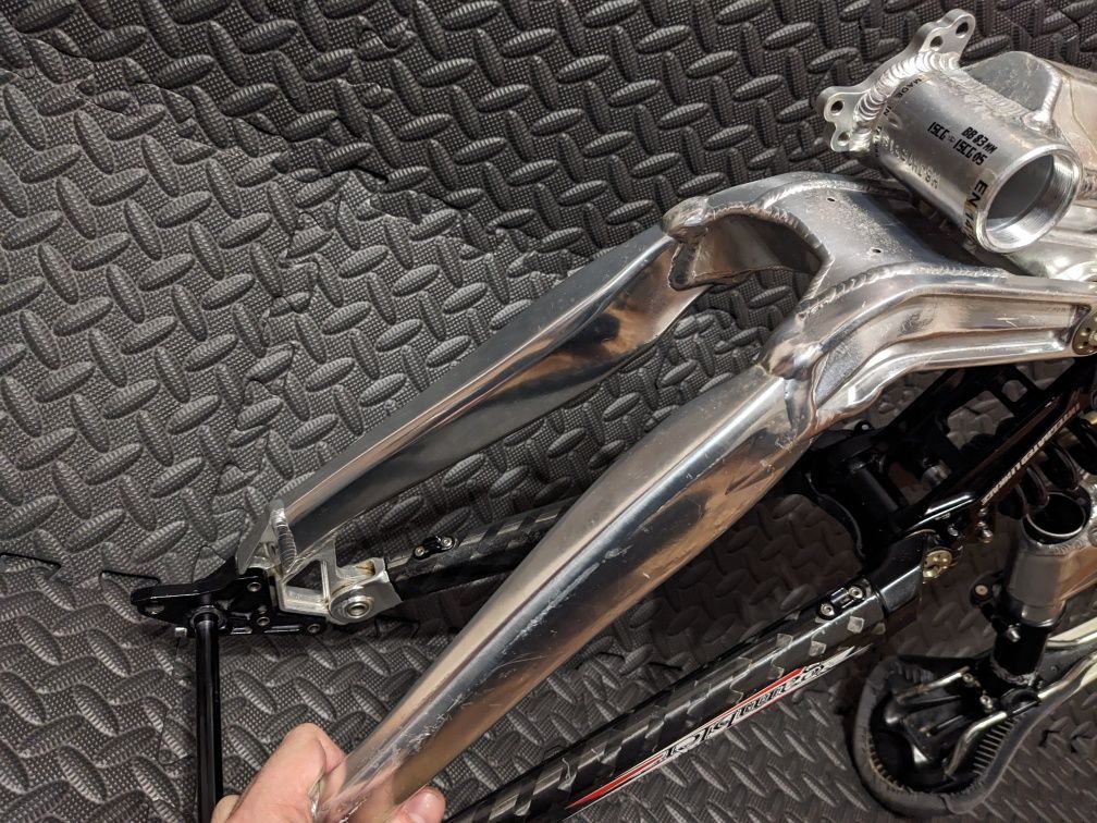 Рама підвіс Scott Gambler DH specialized yt trek