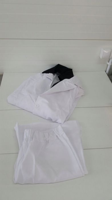 Strój Disco Karnawałowy Z Lat 70. Xx W. Biały. Rozm. L