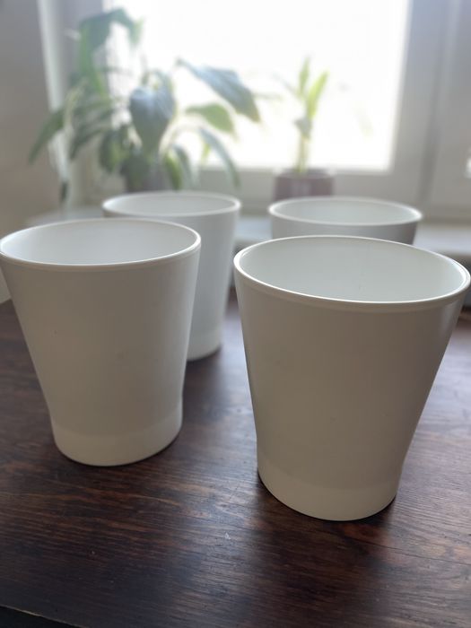 Osłonka doniczka biała - elegancka