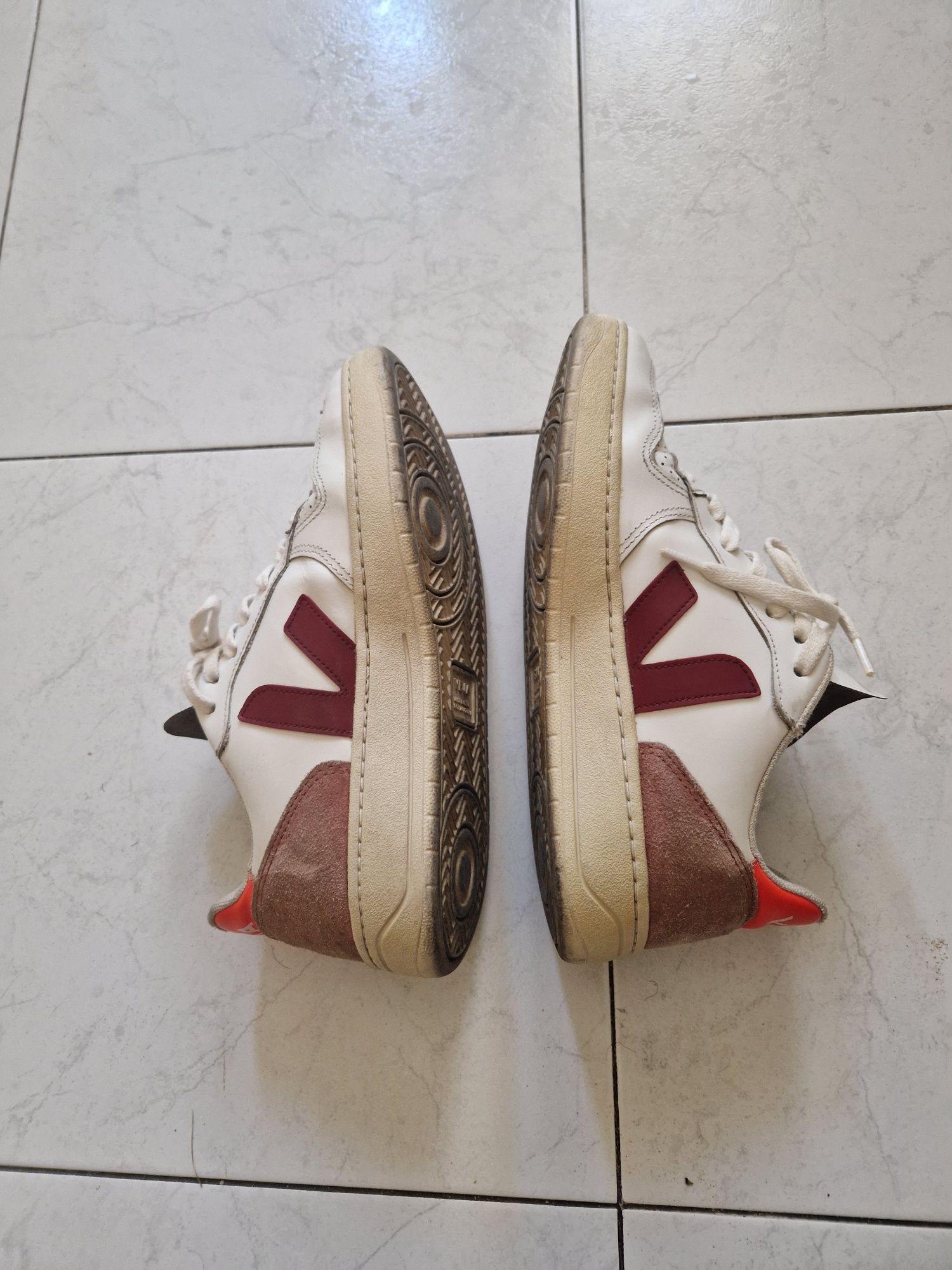 Sapatilhas veja 37