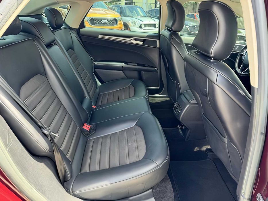 Ford Fusion      2017