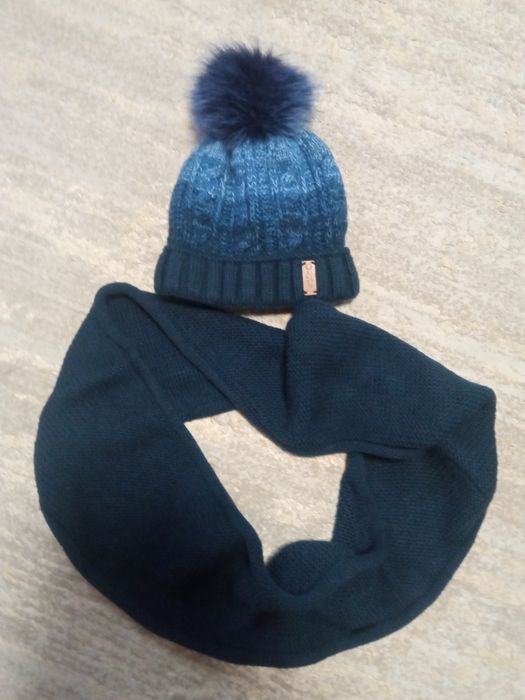 Продам зимняя куртка,шапка на 8-11 лет, 146-152 рост