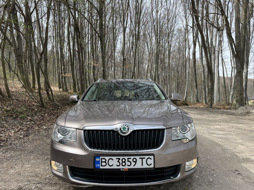 Skoda Superb 2010 року