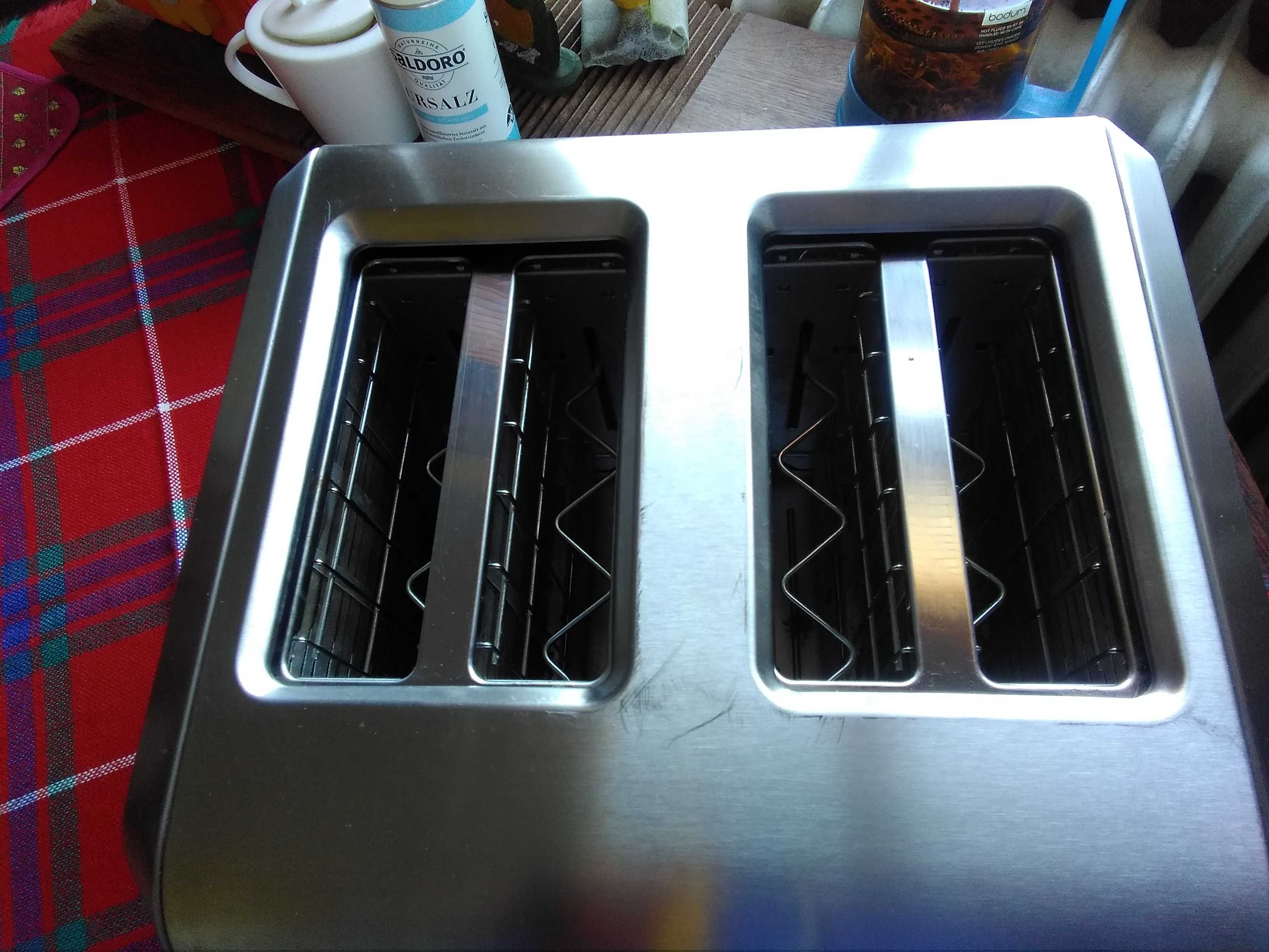 DeLonghi toster CTH 4023