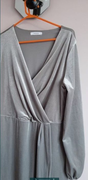 42 XL Reserved sukienka aksamitna welurowa elegancka szara srebrna