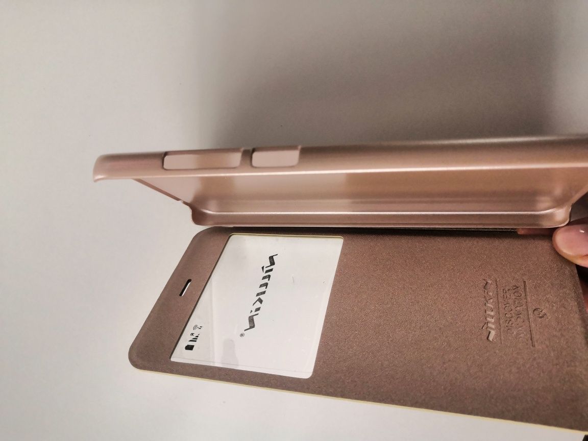 Etui,pokrowiec złoty Redmi Note 5A