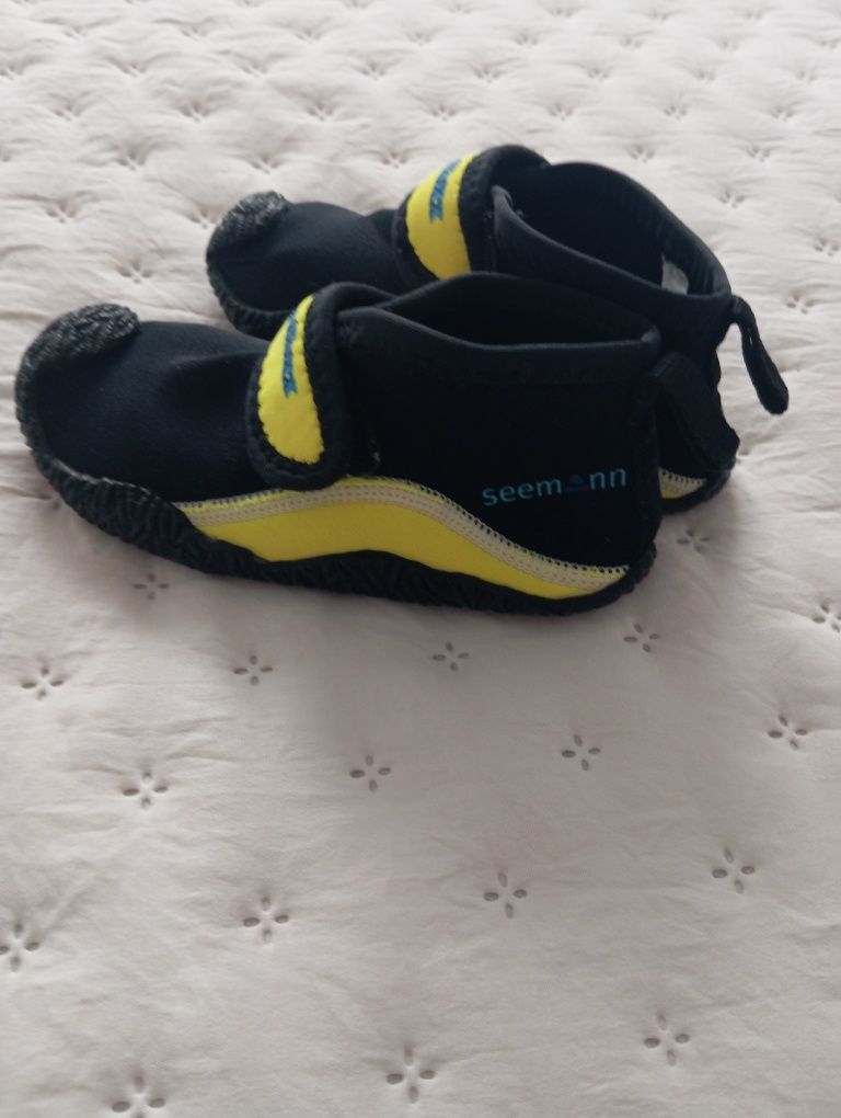 Buty do wody r. 27 dziecięce