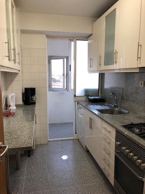 Quarto em apartamento t3