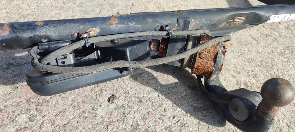 Фаркоп Пасат Б7 електрокрюк 3AA803880G форкоп Passat B7  електровідкид