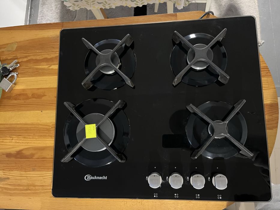 Газова поверхня Bauknecht