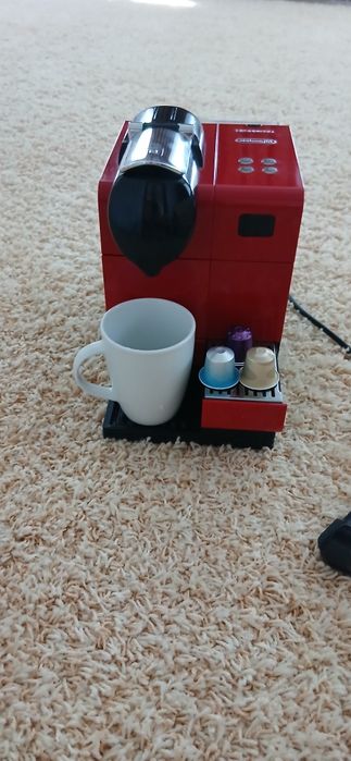 Продам Кавоварку Delonghi