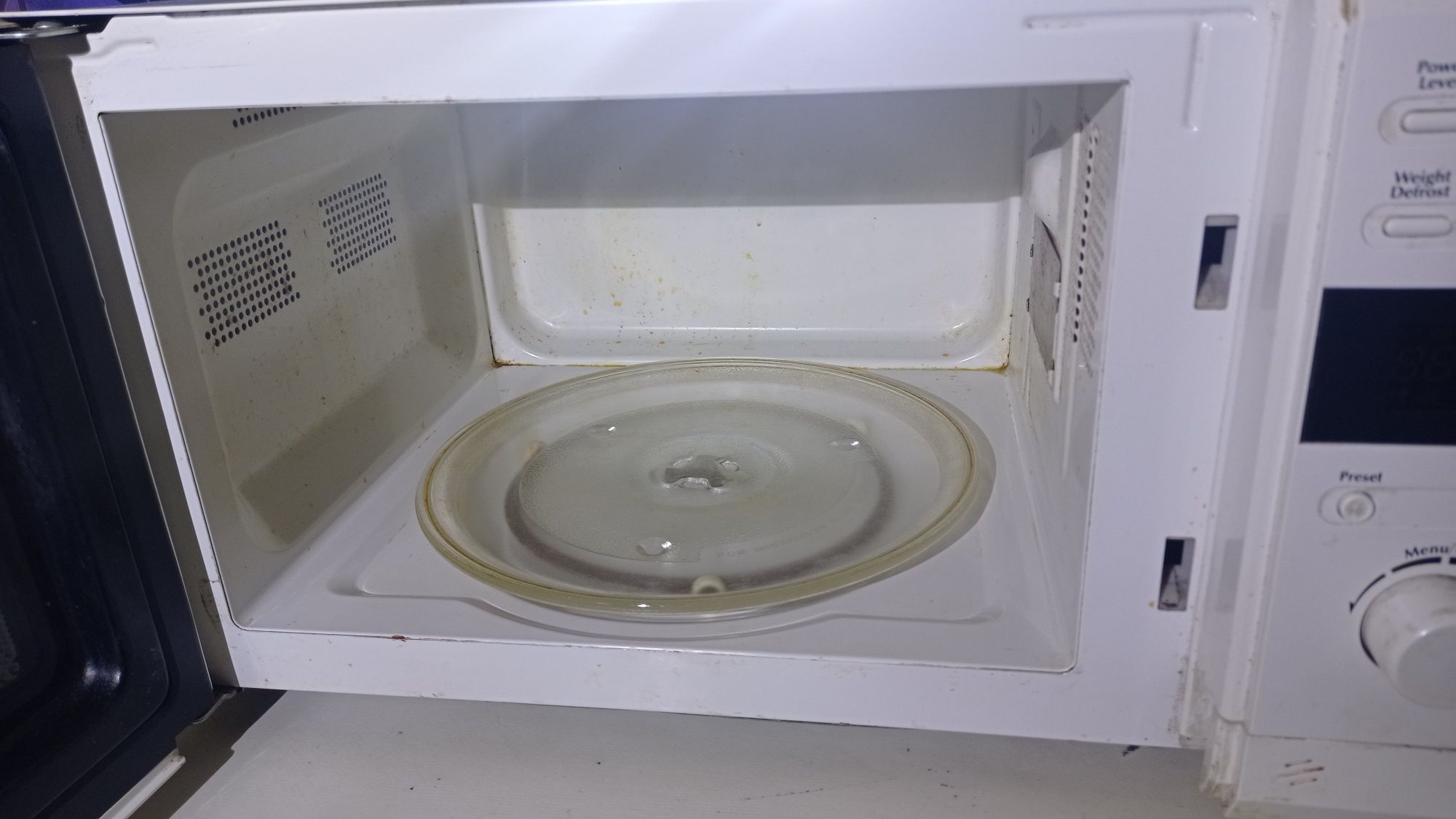 Микроволновка GORENJE MO23DGM. С Грилем.