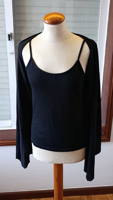 Conjunto de malha, Venca - Novo

- Em preto e em azul
- Tamanho: M

Os