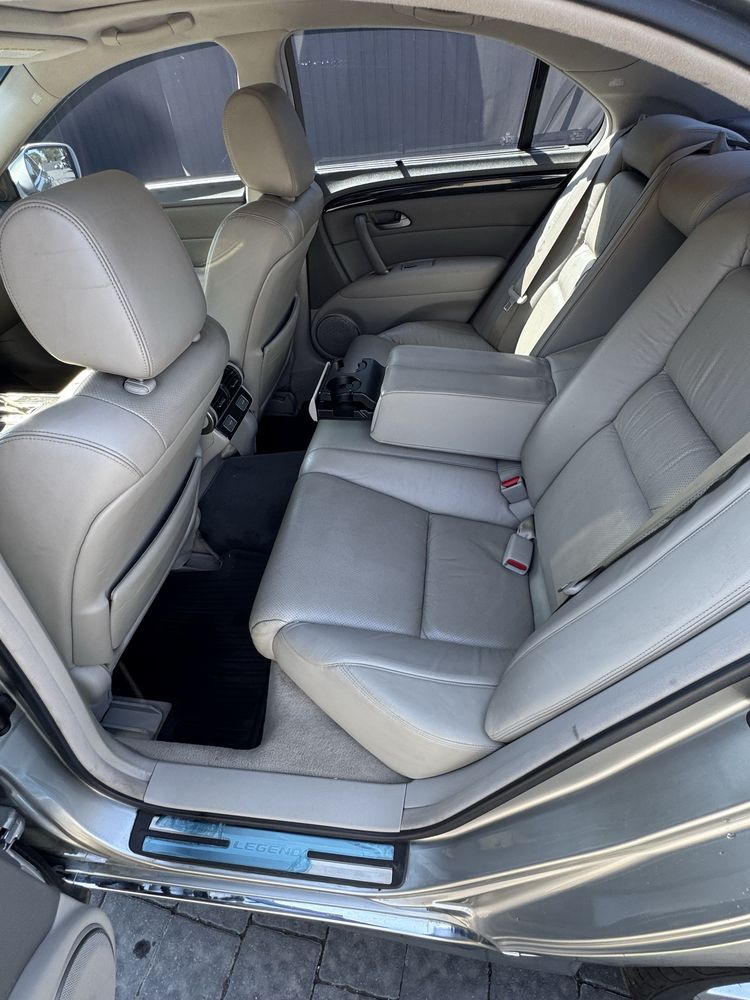 Продам Honda Legend