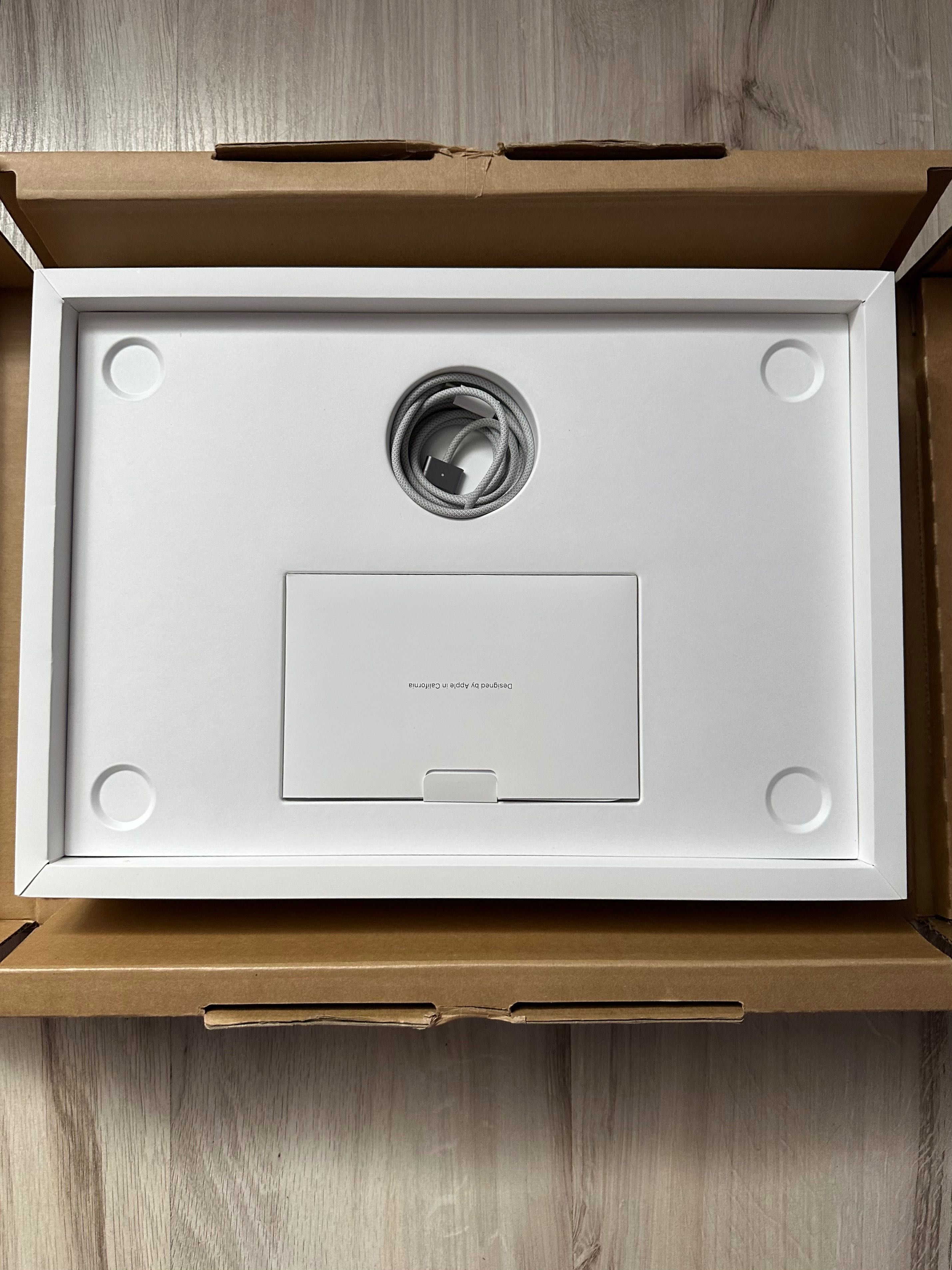 MacBook Air 15” (2023) M2 / 8GB RAM / 512GB SSD