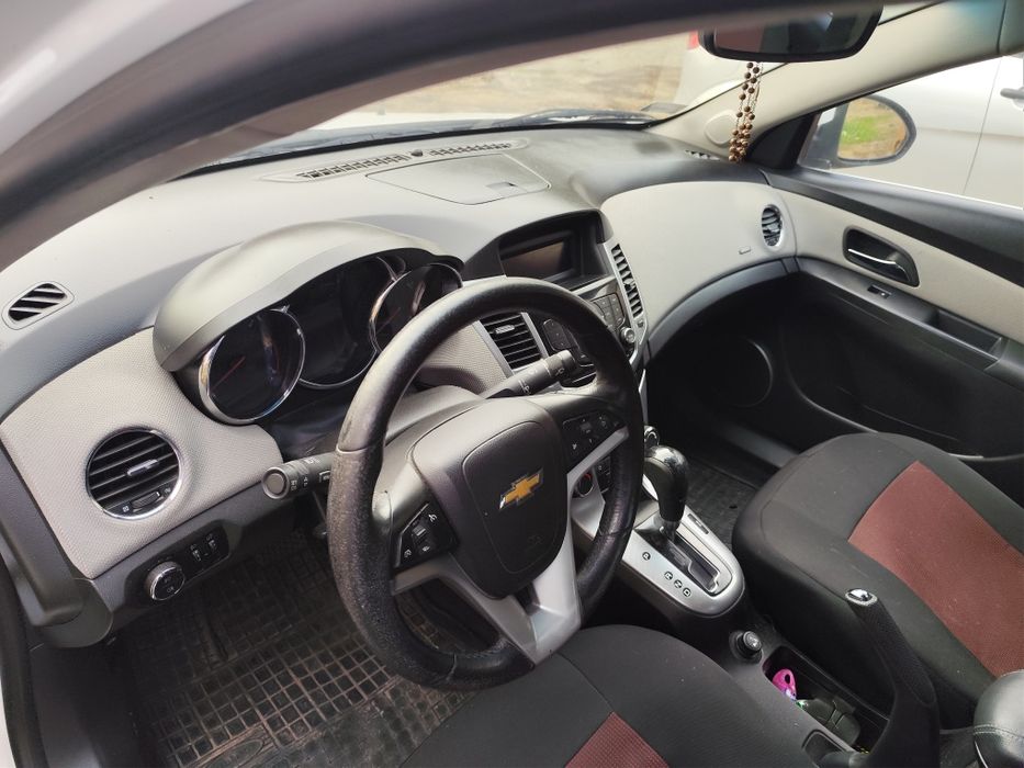 Chevrolet Cruze LT 2010 rok 2.0 diesel