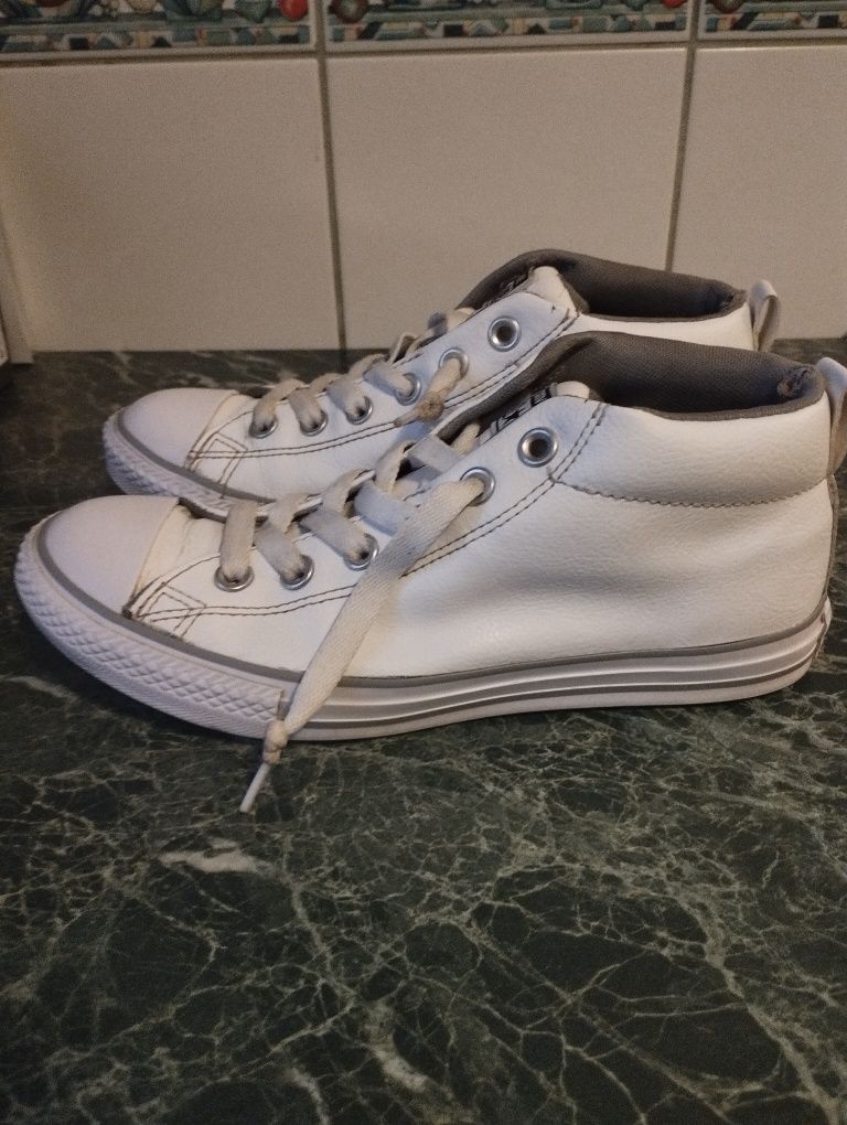 Trampki z eko skórki Converse rozmiar 37, 5