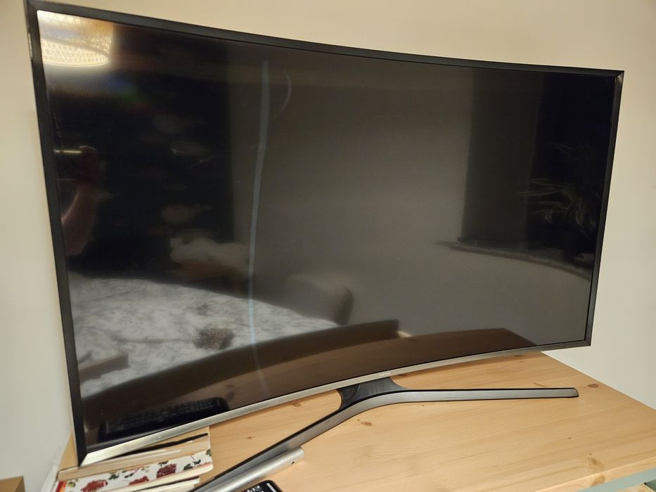 Uszkodzony tv Samsung 48 cali, zakrzywiony ekran, UE48J6300AW