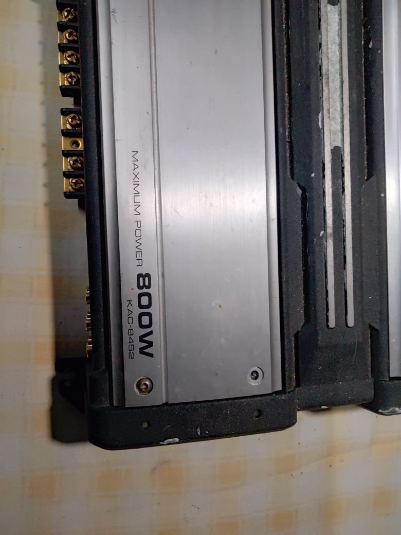 Amplificador auto Kenwood