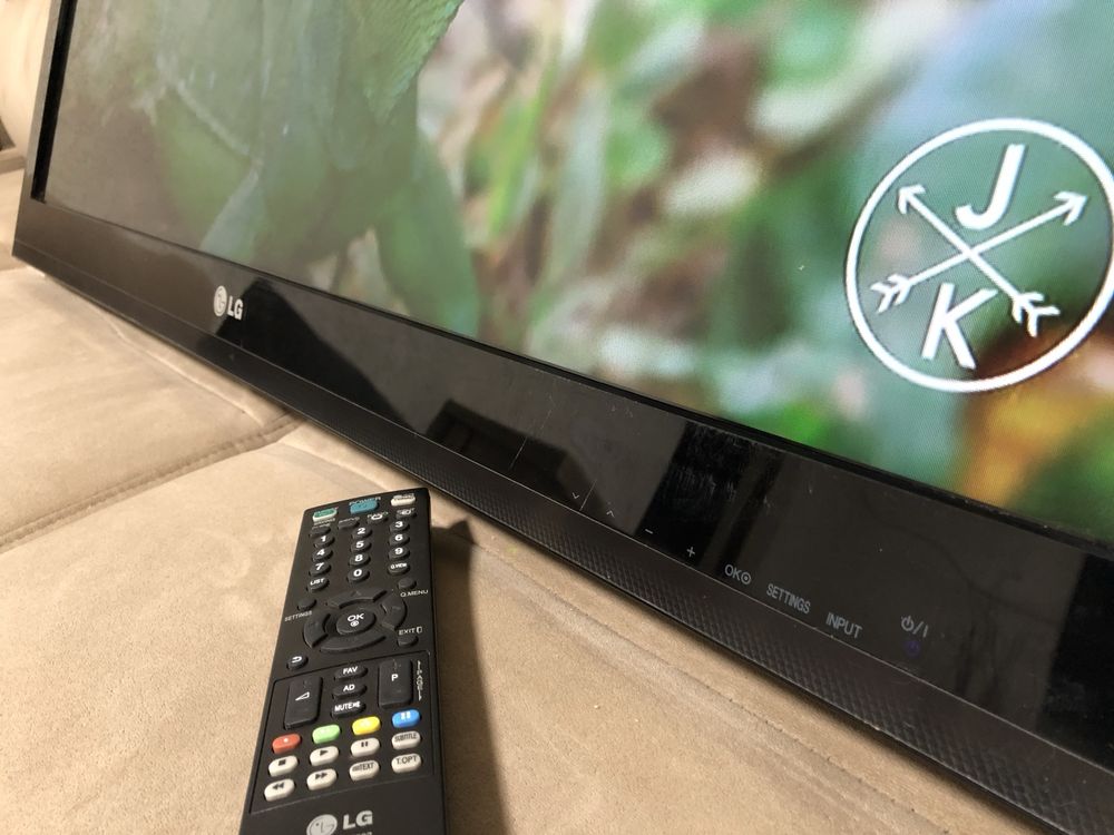 Телевізор LG 42 дюйма 42CS460