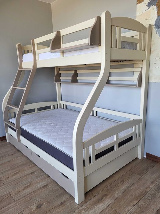 Ліжко двоярусне з масиву з 2 матрацами