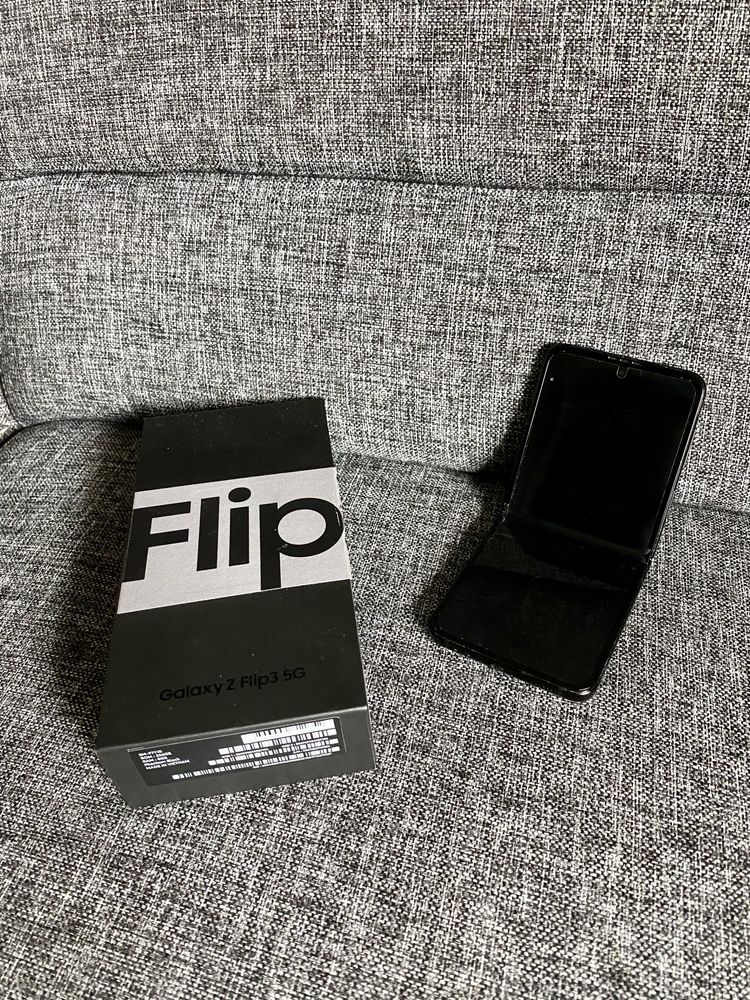 Samsung Galaxy Z Flip3 5G