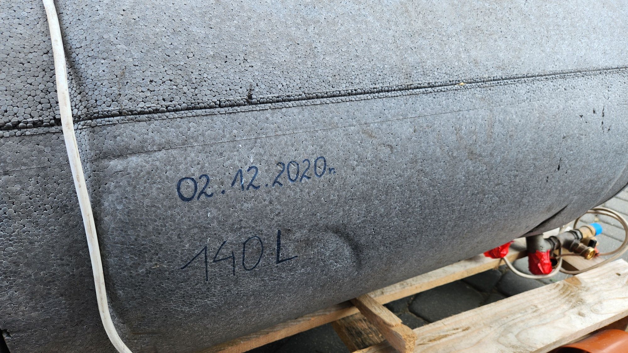 Piec ogrzewania, boiler, grzałka.