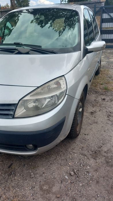 Renault Scenic 2  drzwi maska silnik fotele