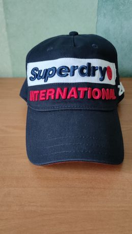 Продам оригинальную мужскую кепку Superdry