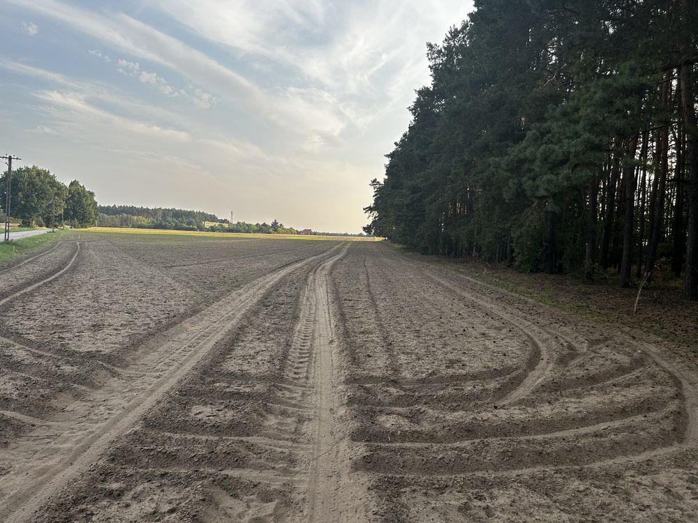 Sprzedam dzialke przy lesie Zawały.