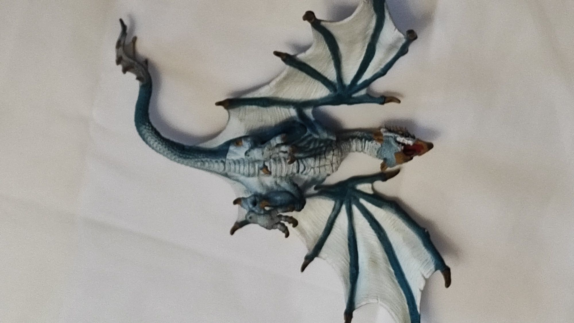 Игрушечная фигурка «Летающий синий дракон» Schleich