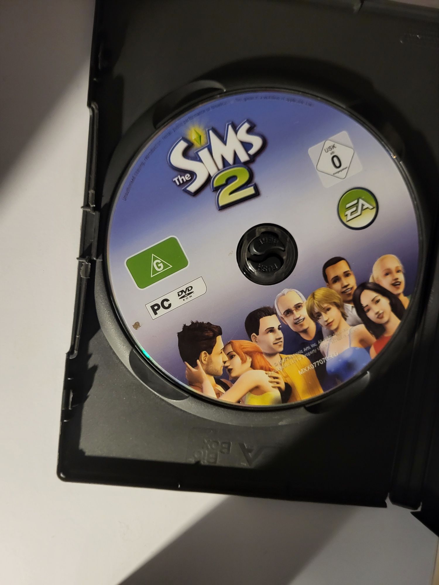 Gry: na gali, sims 2, dvd na pc