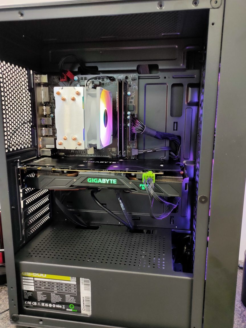 Игровой ПК Ryzen 5 2600/DDR4-16Gb/Nvidia Gtx 1070-8Gb//SSD 120+HDD 1Tb