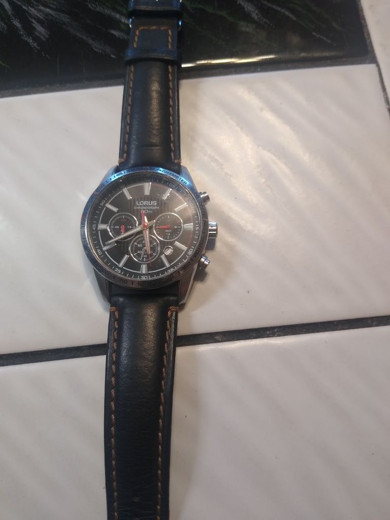 Zegarek Lorus chronograph