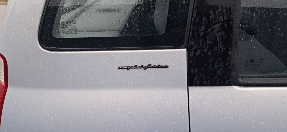 Hyundai Matrix 1.5 Crdi poucos quilómetros