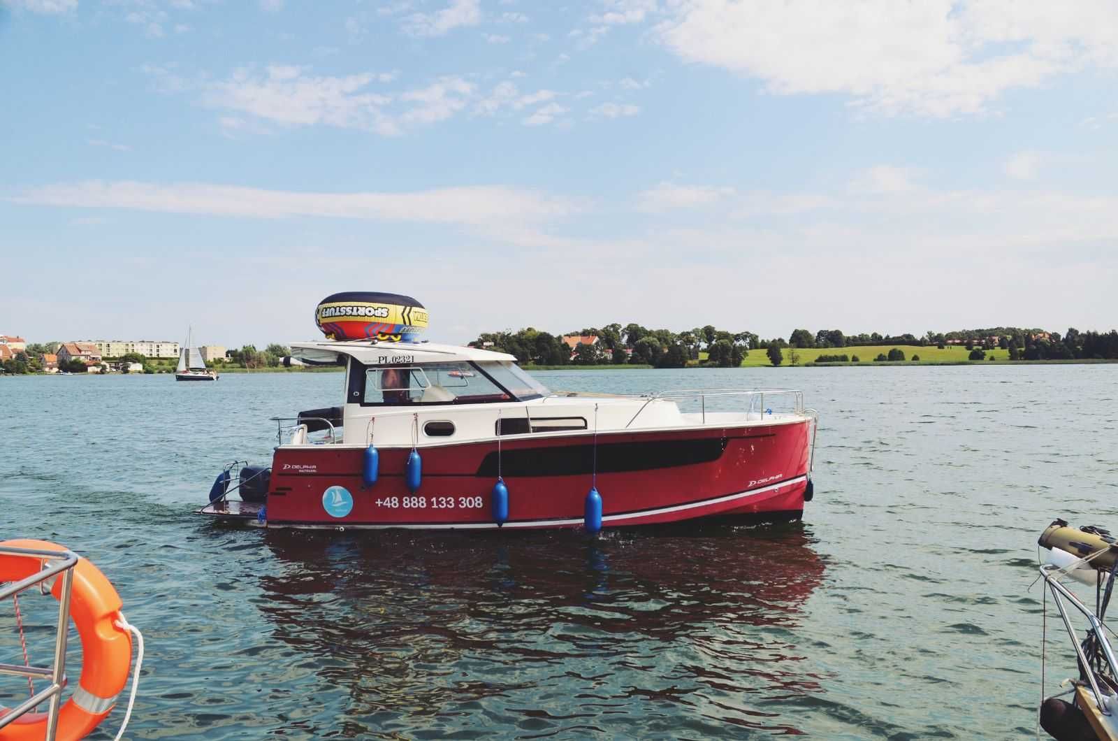 Czarter na Mazurach, Wynajem Jachtu motorowego Nautika 830S