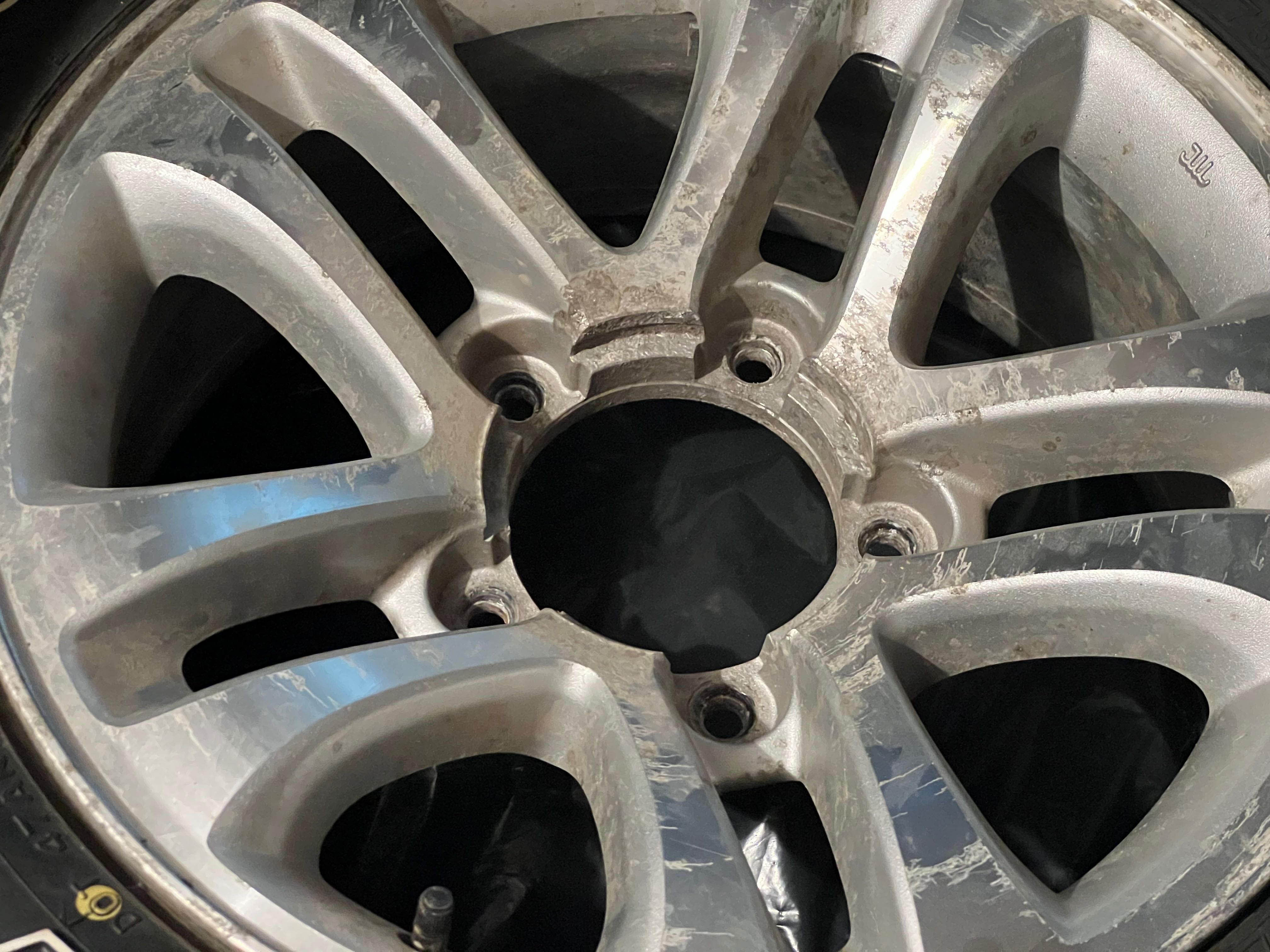 Suzuki felgi alu opony AT Yokohama Geolandar G015 LT 225/75/R16 5 szt