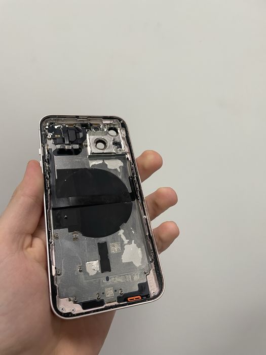 Оригінальні корпуси iPhone 13 всі кольори