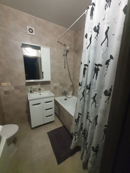 . ЖКАтлант.Оренда подобова квартира. Рівненська, Київський майдан.