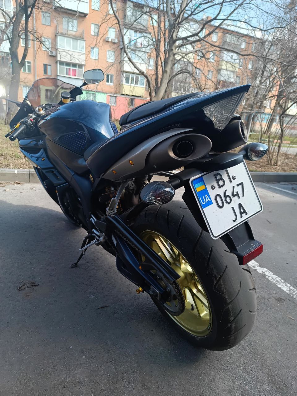 Yamaha R1 SP Limited edition, пробег 11 тысяч км. Состояние отличное!