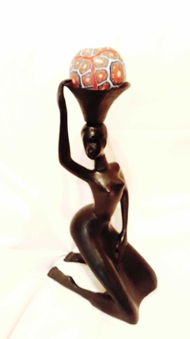 Estatueta em metal.  Vintage